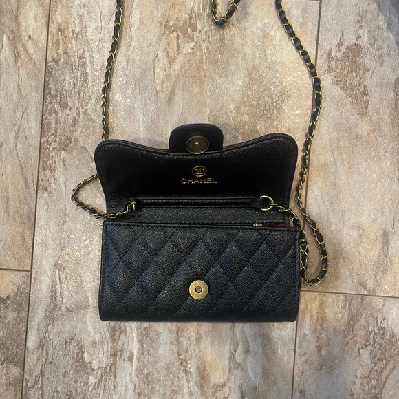 New Luxury patten leather Quilted Women's Wallet on chain - Picture 2 of 2